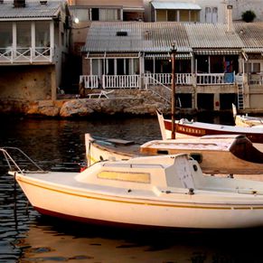 jolie visite en bateau en soirée à Marseille